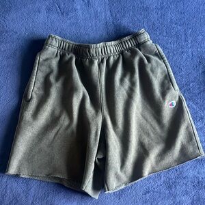 Men’s Champion Shorts Size M